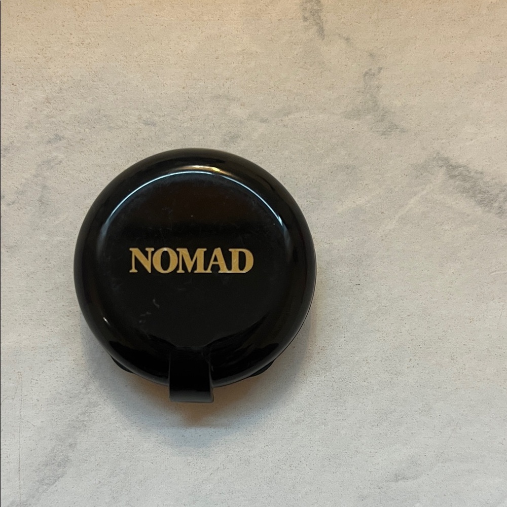 Nomad cosmetics, intense eyeshadow, champagne reef